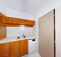 Kuchynka bez zariadenia