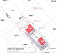 Map of residential plots in Svinica with marked parcels and dimensions.