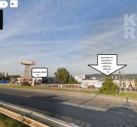 Road near Prešov with commercial land for rent, view from Petrovianska 284.