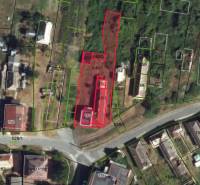 Aerial view of a family house in Nová Bašta with marked parcel number 160.