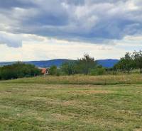 Beautiful views of recreational plots near Horné Jabloňovce in Jabloňovce, ideal for relaxation.