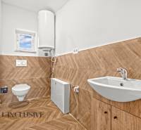 18 - 2025-10-27T101201.345.jpg