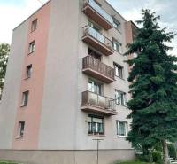 Apartment building on Vajanského 10, Šahy, for 4-room apartments, surrounded by greenery.