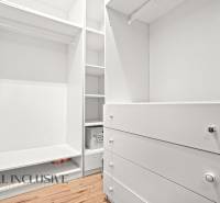 13 - 2025-11-11T110706.864.jpg