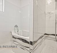 18 - 2025-11-11T110700.196.jpg