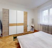 17-Stromova-Bedroom 1.jpg