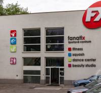 Fanatix Sports Center building with services such as fitness, squash, and beauty studio.