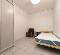 Please provide the text you would like to have translated into English.