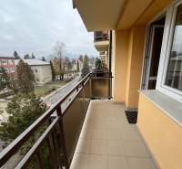 The balcony of a 3-room apartment on Golianova Street in Banská Bystrica with a view of the street.