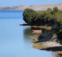 The coast in Ljubač offers a beautiful view of the sea, suitable for living.