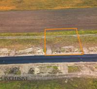 Land for sale near Amadeho Kračany, Kostolné Kračany, designated for residential use.