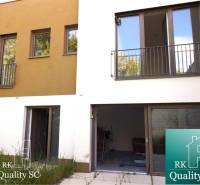 View of the exterior of a 3-room apartment at Slnečné jazerá Juh in Senec.