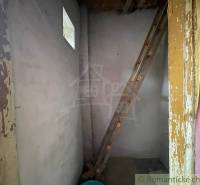 Samozrejme, prosím, poskytnite text, ktorý chcete preložiť do angličtiny.