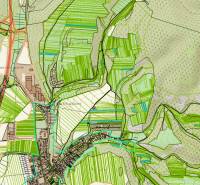 Cadastral map of agricultural and forest land in Lúka with marked parcels and roads.