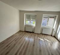 Sale Two bedroom apartment, Two bedroom apartment, Cintorínska, Levice