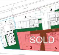 The floor plan shows the layout of a 2-room apartment, parking spaces, and surroundings in Petrčany.