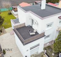 4 - 2025-12-18T152346.464.jpg