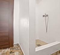 9 - 2025-11-10T113037.384.jpg