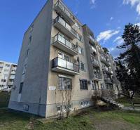 Fourth-floor apartment building with entrance and balconies Šahy, a gyurkyho.