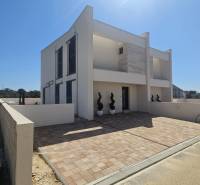 Family house on Mulo Street in the town of Vrsi with a spacious terrace and garden.