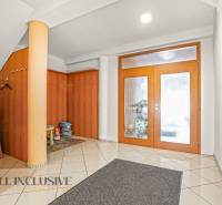 13 - 2025-09-22T100207.624.jpg