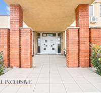 4 - 2025-12-09T103231.501.jpg