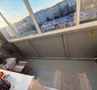 In a 3-room apartment on P.O. Hviezdoslava in Topoľčany, there is a glazed loggia with a view.