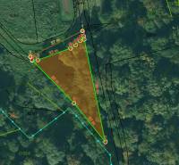 Cadastral map of residential plots in Haniska, showing boundaries and dimensions of parcels.