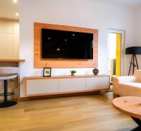 PREDAJ | 3i BYT, 90 m2, centrum PO, Tehlový, Klimatizácia ...