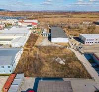 Industrial zone with buildings and parking lots in Bratislava - Vajnory, commercial land.