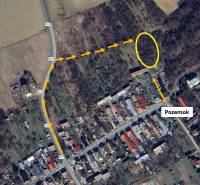 Aerial view of recreational plots in Gemerské Teplice with the route marked.