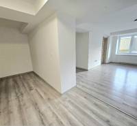 Sale Two bedroom apartment, Two bedroom apartment, Bánovce nad Bebravo