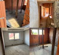 Kuzmanyho ul. Levice RD - stavbený pozemok  (16).JPG