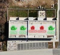 Residences in Klasov: Sold and available family houses from a bird's eye view.