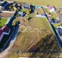 Building plots in Spišské Tomášovce with private fencing, ready for living.