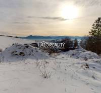 Snowy landscape in Liptovské Beharovce, ideal for plots - living with a view.