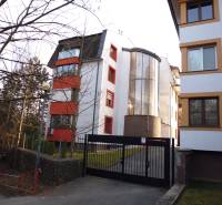 Residential building on Veselá in Prešov with modern architecture, suitable for a 2-room apartment.