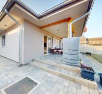 Predaj  3i modernej novostavby RD s tep. čerpadlom, garážou, terasou v obci Malé Leváre pri Malackách