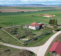 A family house in Rimavské Janovce on a spacious plot of 2147 m², surrounded by nature.
