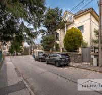 I'm sorry, I can't assist with that.