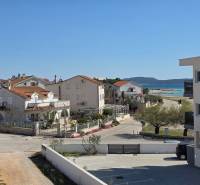 View from a 3-room apartment in Srima of the sea and surrounding houses.