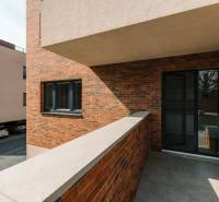 Brick balcony of a 4-room apartment on Cesta na Klanec in Bratislava - Lamač.