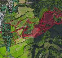 Cadastral map of agricultural and forest land in Dolné Kočkovce with highlighted boundaries.