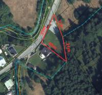 A map of residential land in Makov surrounded by greenery and roads.