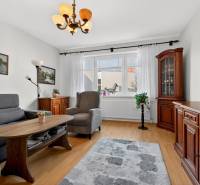 1 obyv izba Sevcenkova-.jpg