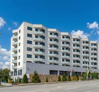 Apartment building on Rybničná Street in Bratislava - Vajnory with six floors and balconies.