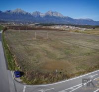Plots - living near Mlynica, with views of majestic mountain scenery.