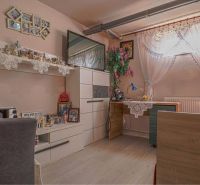 ALL INCLUSIVE | NA PREDAJ KRÁSNE ZREKONŠTRUOVANÝ RD – VHODNÝ AJ AKO DVOJGENERAČNÝ RODINNÝ DOM, OHRADY