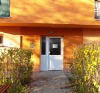Entrance to a 3-room apartment on Školská Street in Čierna nad Tisou.