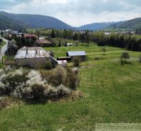 A family house in Zubné with a panorama of hills and nature in spring.